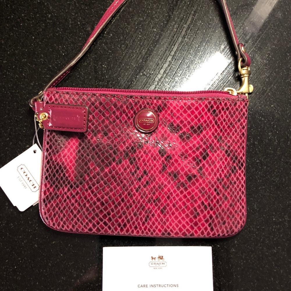 Authentic Coach Snake Embossed Leather Raspberry ID Skinny Wallet #50162 B4/RA